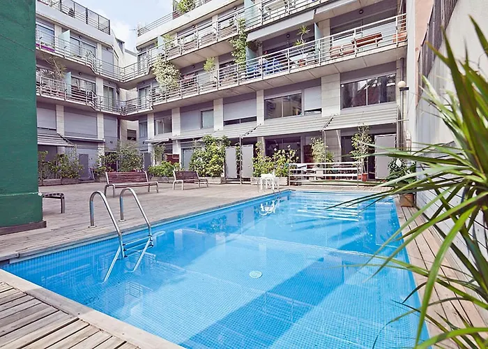 Mid-Term Rentals In Barcelona With Swimming Pool